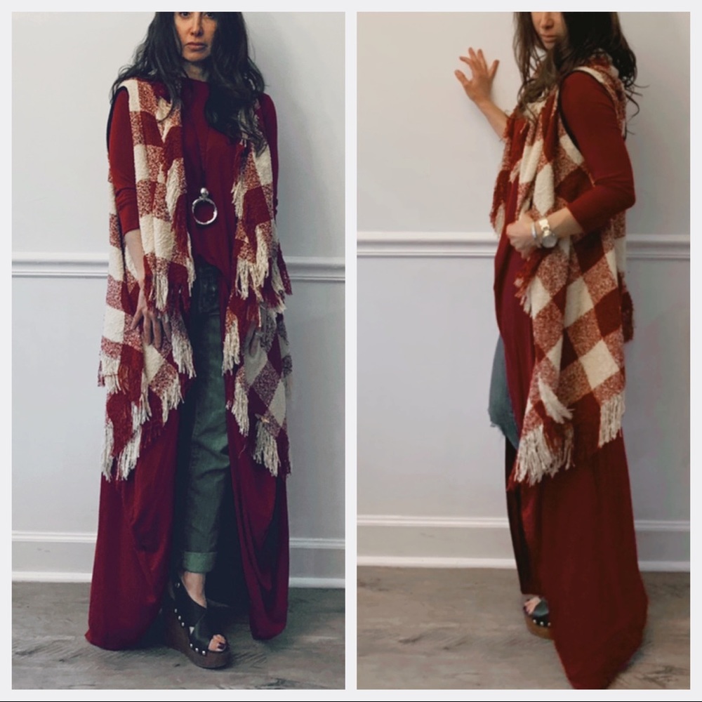 ✨LAST ONE ✨Plaid fringe vest - Picture 6 of 8